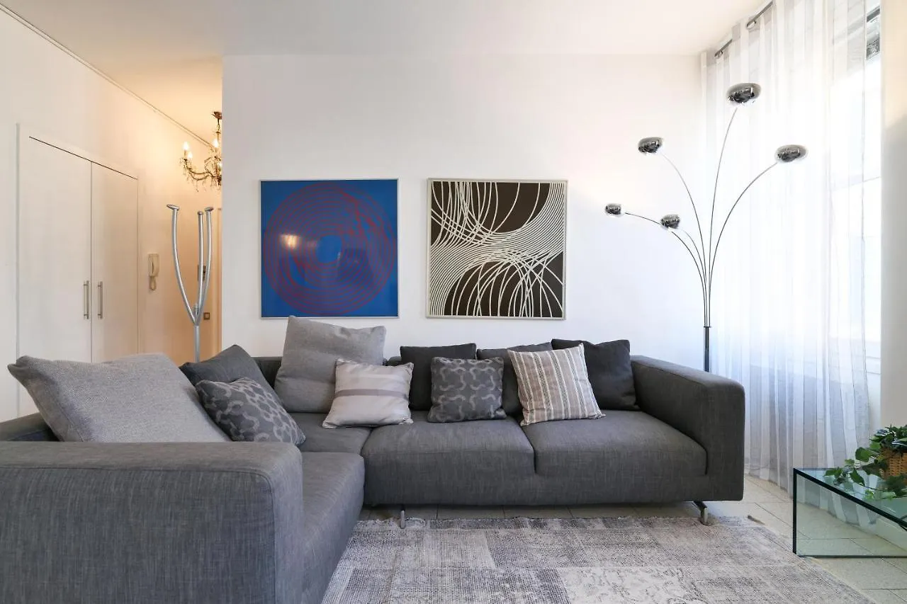 Apartamento Primopiano - Battaglia A Milán