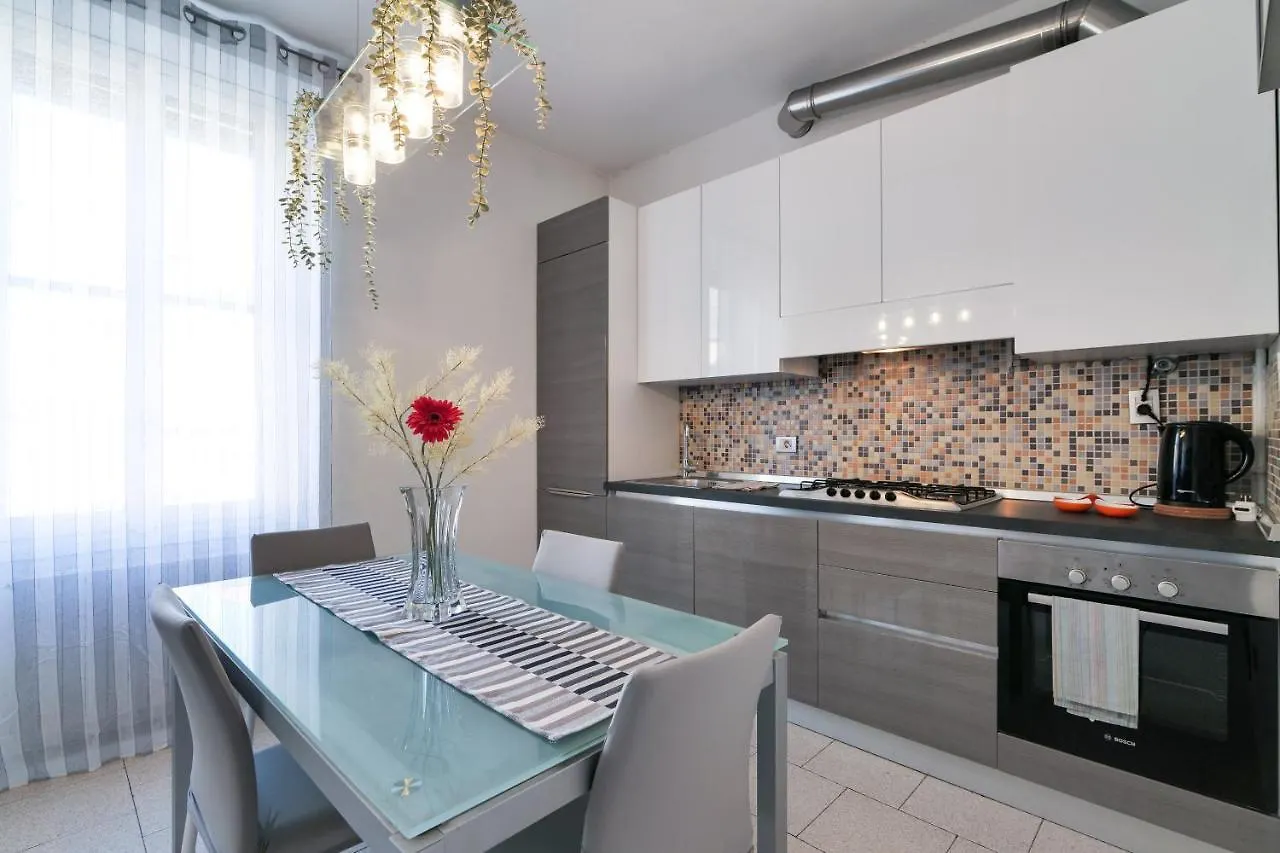 Primopiano - Battaglia A Appartement Milaan 0*,  Italië